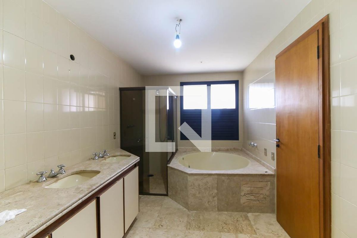 Apartamento, 4 quartos, 241 m² - Foto 98
