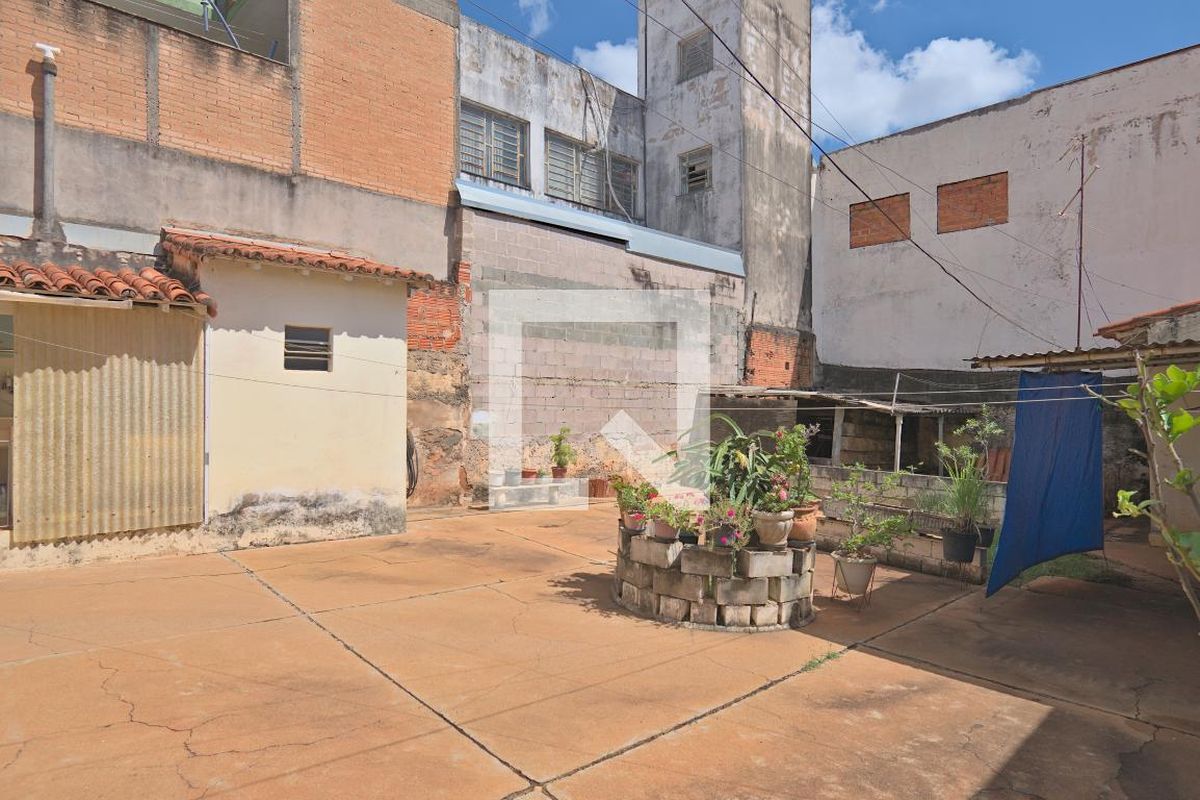 Casa à Venda - Guanabara, 3 Quartos,  177 m2 em , Campinas - sp | SoloBR