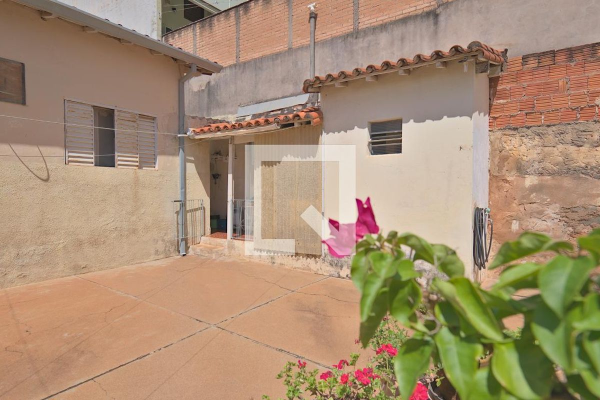 Casa à Venda - Guanabara, 3 Quartos,  177 m2 em , Campinas - sp | SoloBR