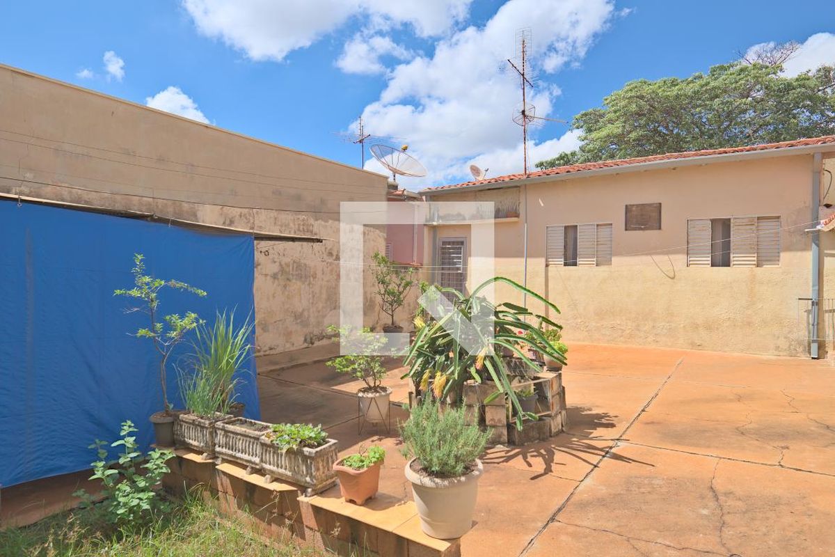 Casa à Venda - Guanabara, 3 Quartos,  177 m2 em , Campinas - sp | SoloBR