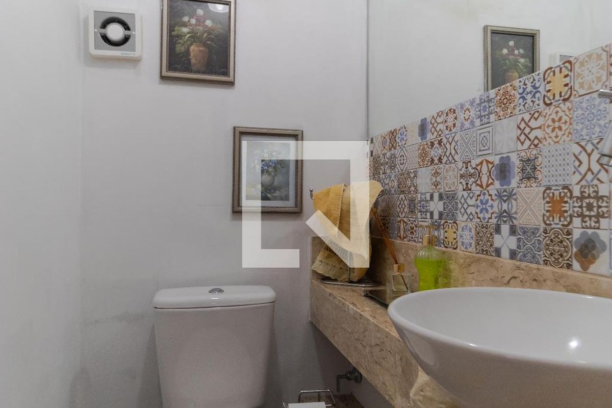 Casa à Venda - Mansões Santo Antônio, 3 Quartos,  100 m2 em , Campinas - sp | SoloBR