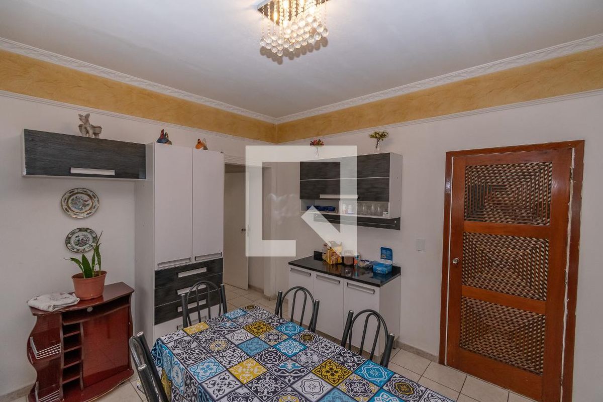 Casa à Venda - Jardim Chapadão, 4 Quartos,  250 m2 em , Campinas - sp | SoloBR