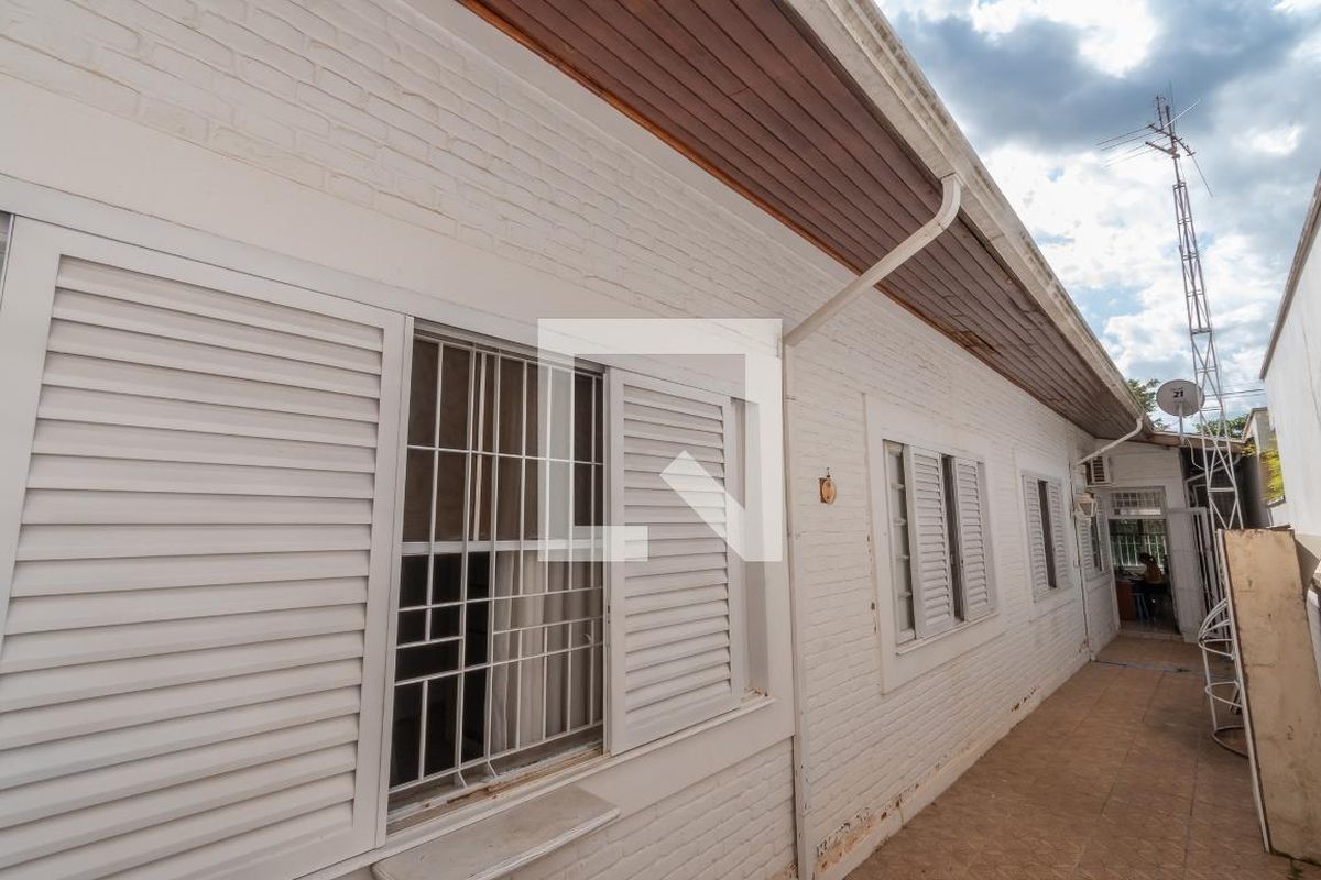 Casa à Venda - Jardim Chapadão, 4 Quartos,  250 m2 em , Campinas - sp | SoloBR