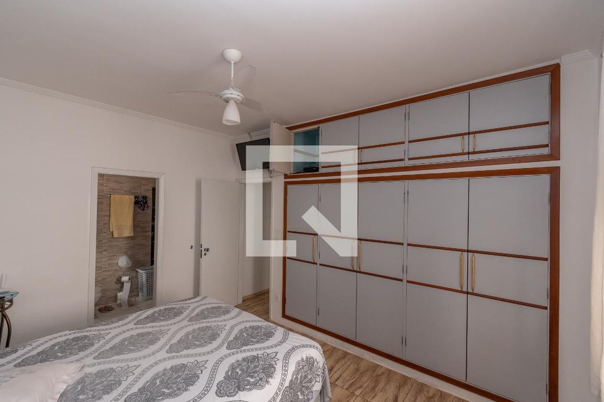 Casa à Venda - Jardim Chapadão, 4 Quartos,  250 m2 em , Campinas - sp | SoloBR