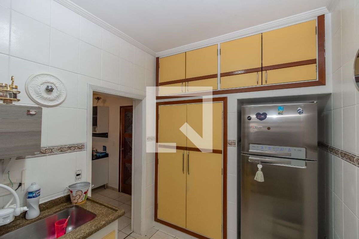 Casa à Venda - Jardim Chapadão, 4 Quartos,  250 m2 em , Campinas - sp | SoloBR