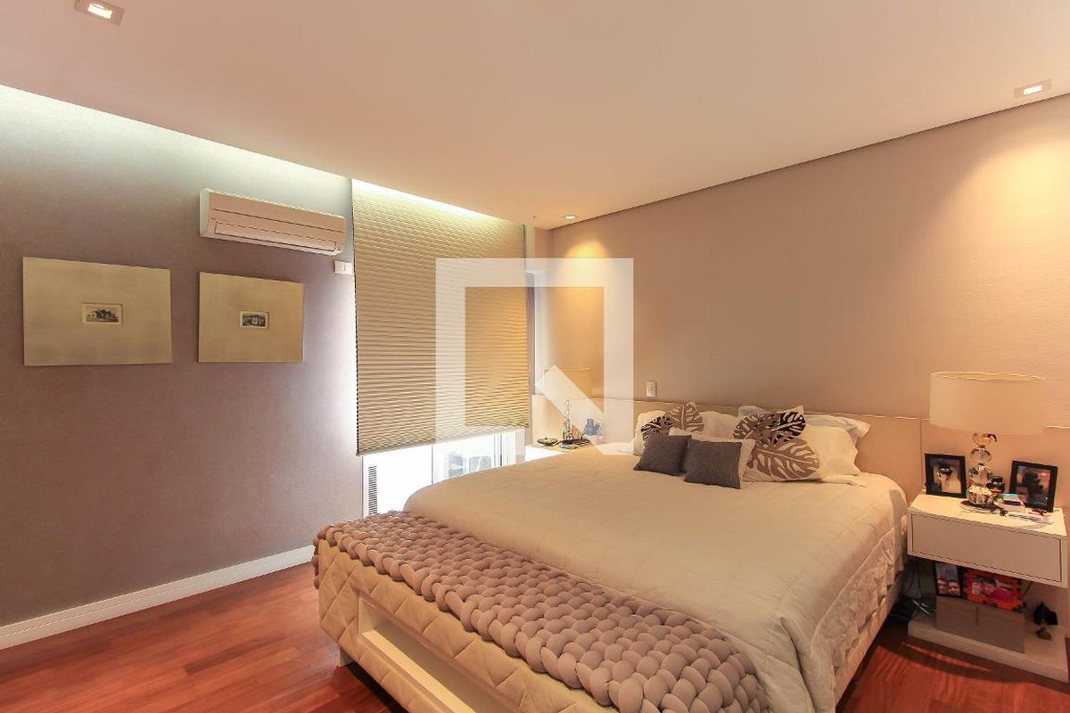 Apartamento, 3 quartos, 228 m² - Foto 11