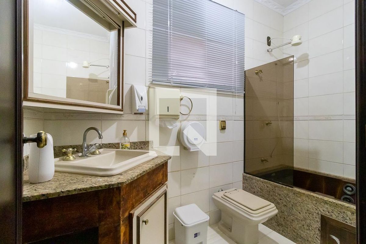 Casa à Venda - Barão Geraldo - Centro, 4 Quartos,  250 m2 em , Campinas - sp | SoloBR