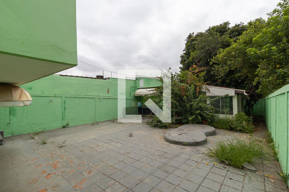Casa à Venda - Barão Geraldo - Centro, 4 Quartos,  250 m2 em , Campinas - sp | SoloBR