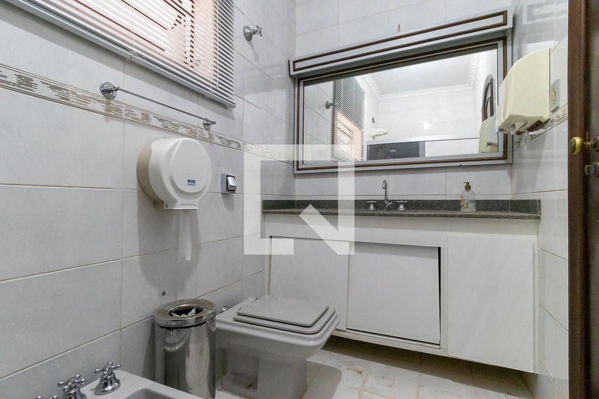 Casa à Venda - Barão Geraldo - Centro, 4 Quartos,  250 m2 em , Campinas - sp | SoloBR