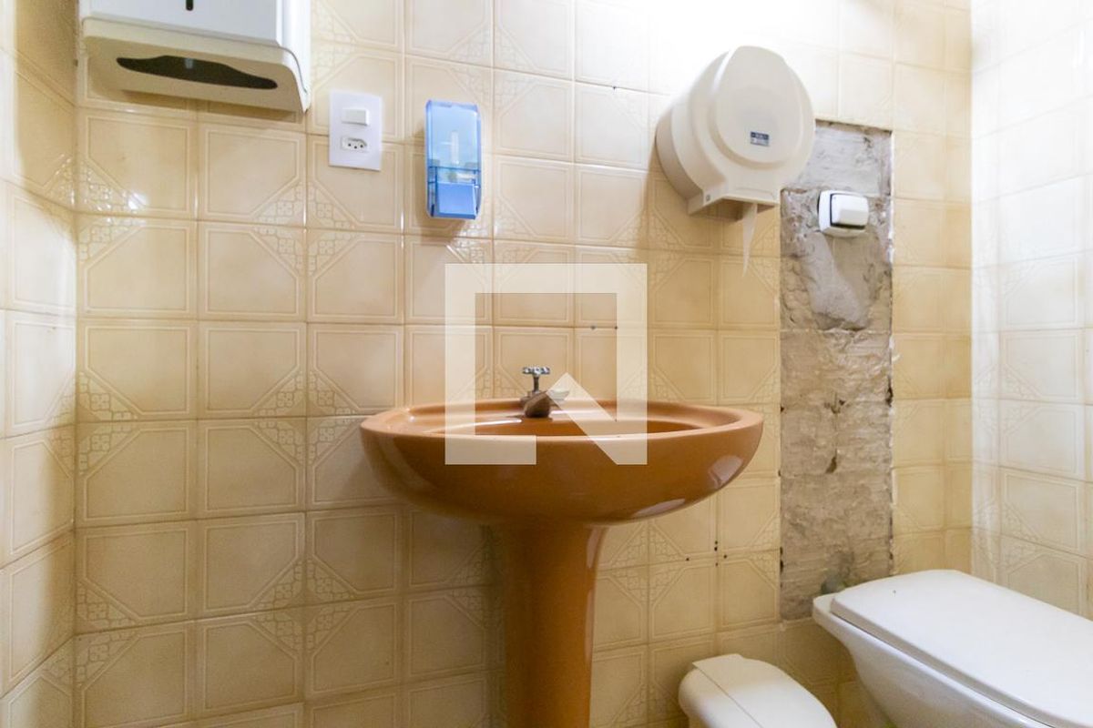 Casa à Venda - Barão Geraldo - Centro, 4 Quartos,  250 m2 em , Campinas - sp | SoloBR