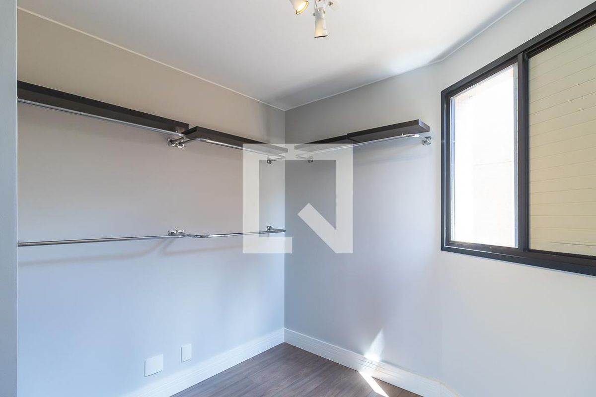 Apartamento à Venda - Bosque, 1 Quarto,  63 m2 em , Campinas - sp | SoloBR