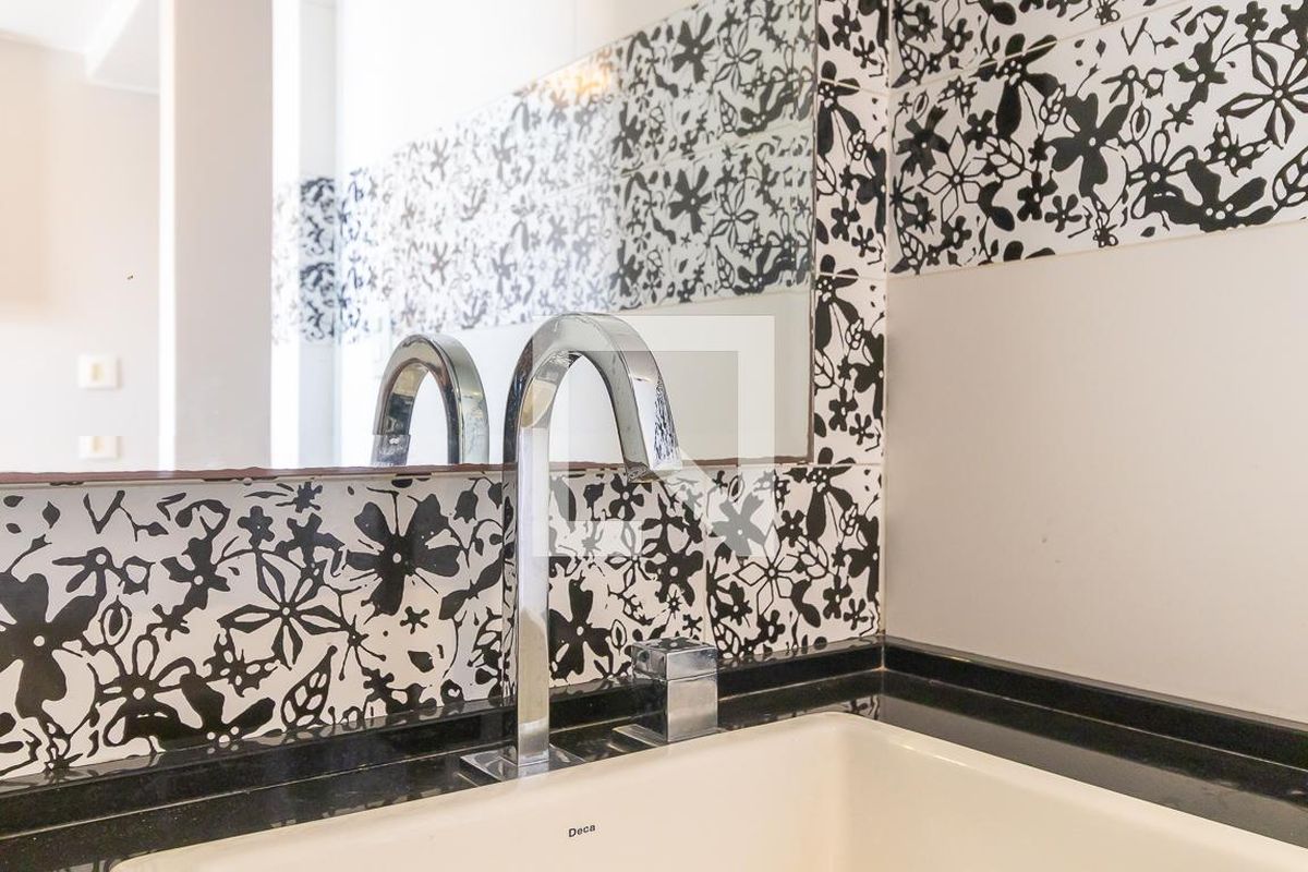 Apartamento à Venda - Bosque, 1 Quarto,  63 m2 em , Campinas - sp | SoloBR