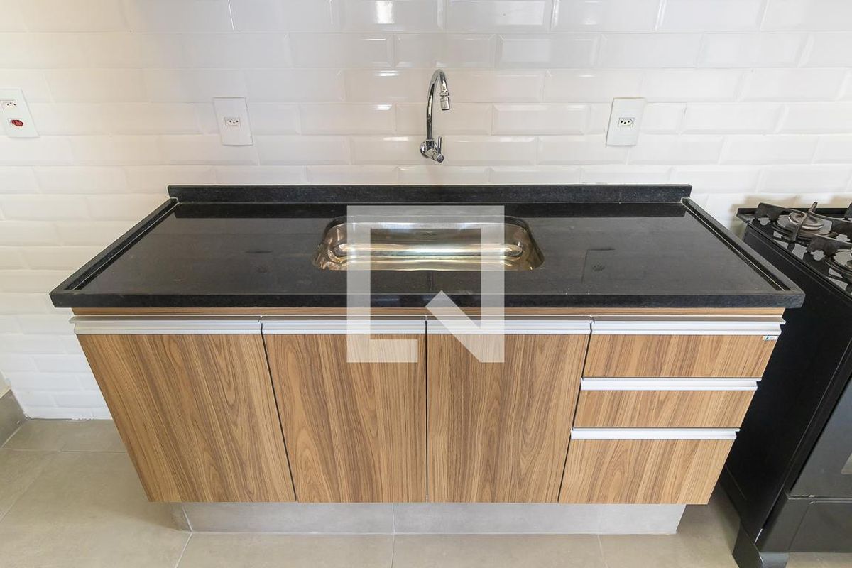 Apartamento à Venda - Bosque, 1 Quarto,  63 m2 em , Campinas - sp | SoloBR