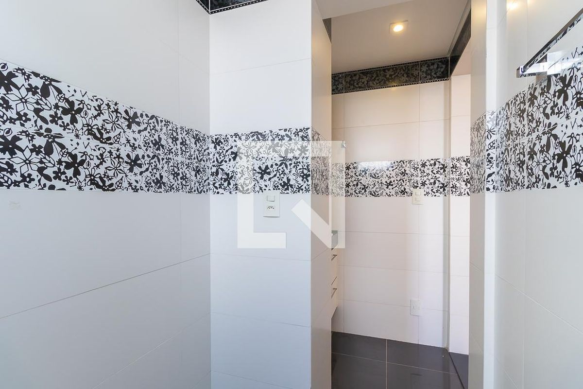 Apartamento à Venda - Bosque, 1 Quarto,  63 m2 em , Campinas - sp | SoloBR