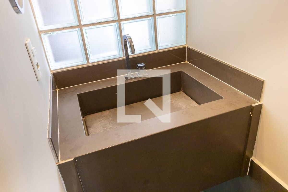 Apartamento à Venda - Bosque, 1 Quarto,  63 m2 em , Campinas - sp | SoloBR