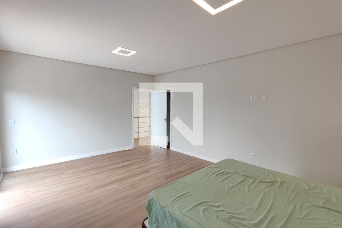 Casa à Venda - Swiss Park, 3 Quartos,  360 m2 em , Campinas - sp | SoloBR