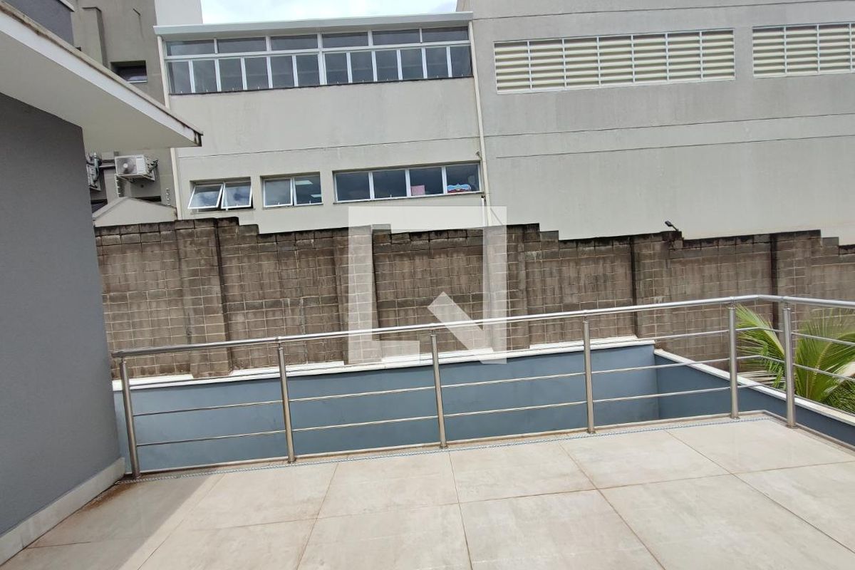 Casa à Venda - Swiss Park, 3 Quartos,  360 m2 em , Campinas - sp | SoloBR