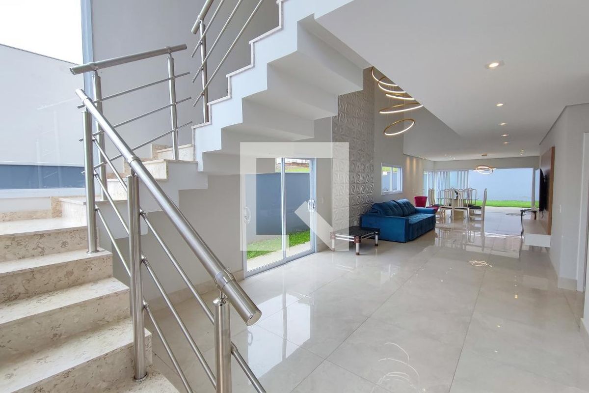 Casa à Venda - Swiss Park, 3 Quartos,  360 m2 em , Campinas - sp | SoloBR