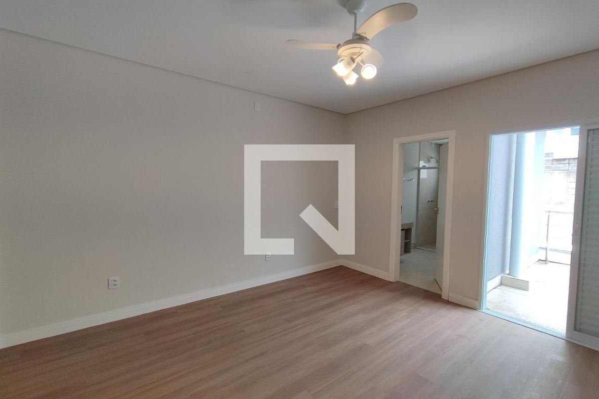 Casa à Venda - Swiss Park, 3 Quartos,  360 m2 em , Campinas - sp | SoloBR