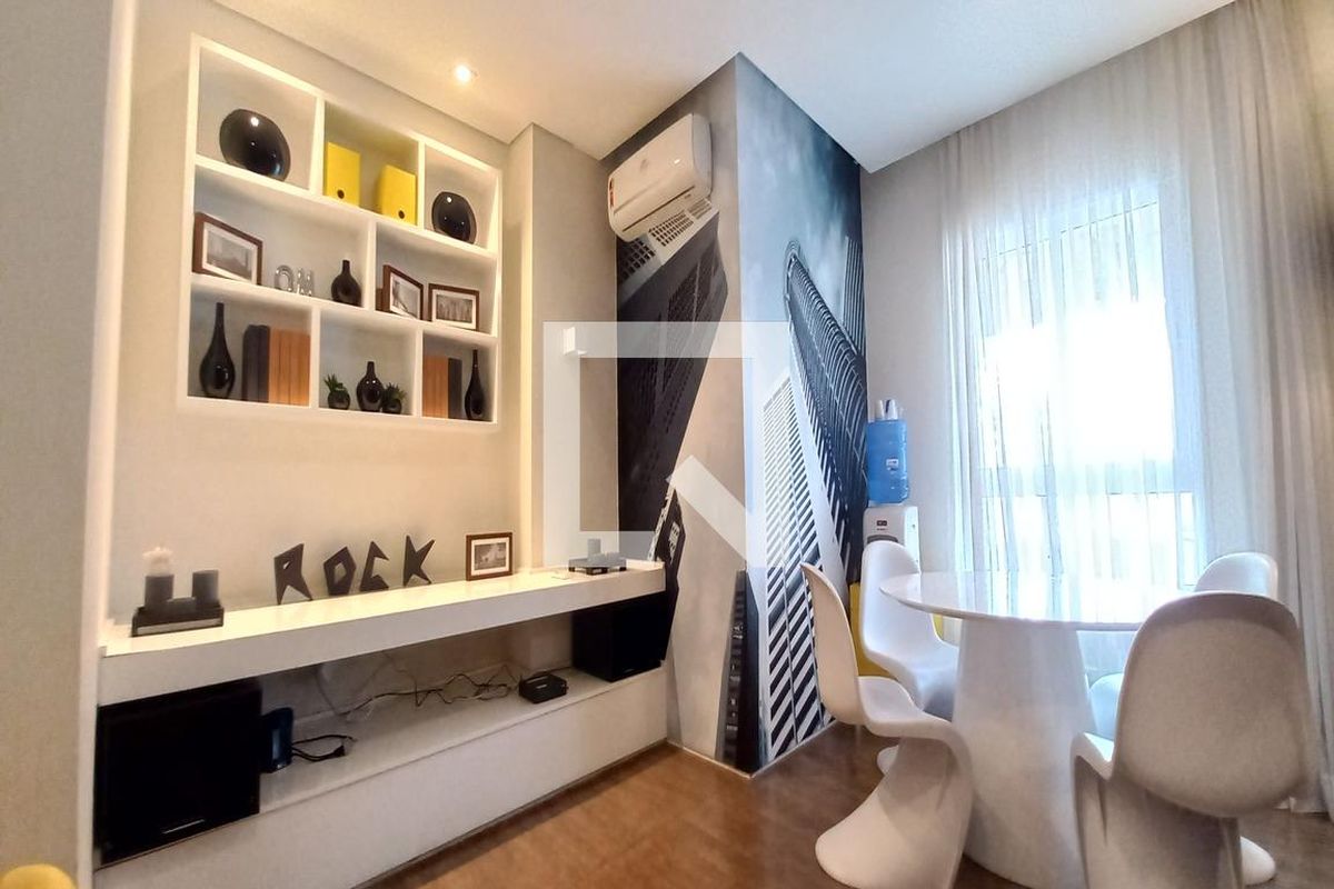 Apartamento à Venda - Centro, 1 Quarto,  47 m2 em , Campinas - sp | SoloBR