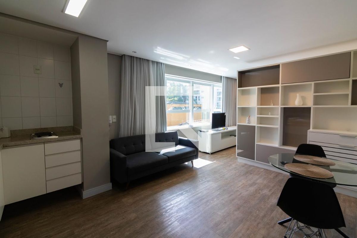 Apartamento, 1 quarto, 42 m² - Foto 1