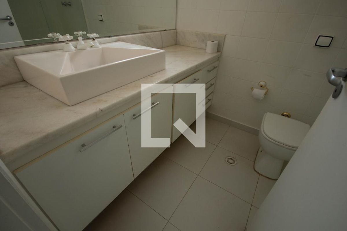 Apartamento à Venda - Centro, 3 Quartos,  128 m2 em , Campinas - sp | SoloBR