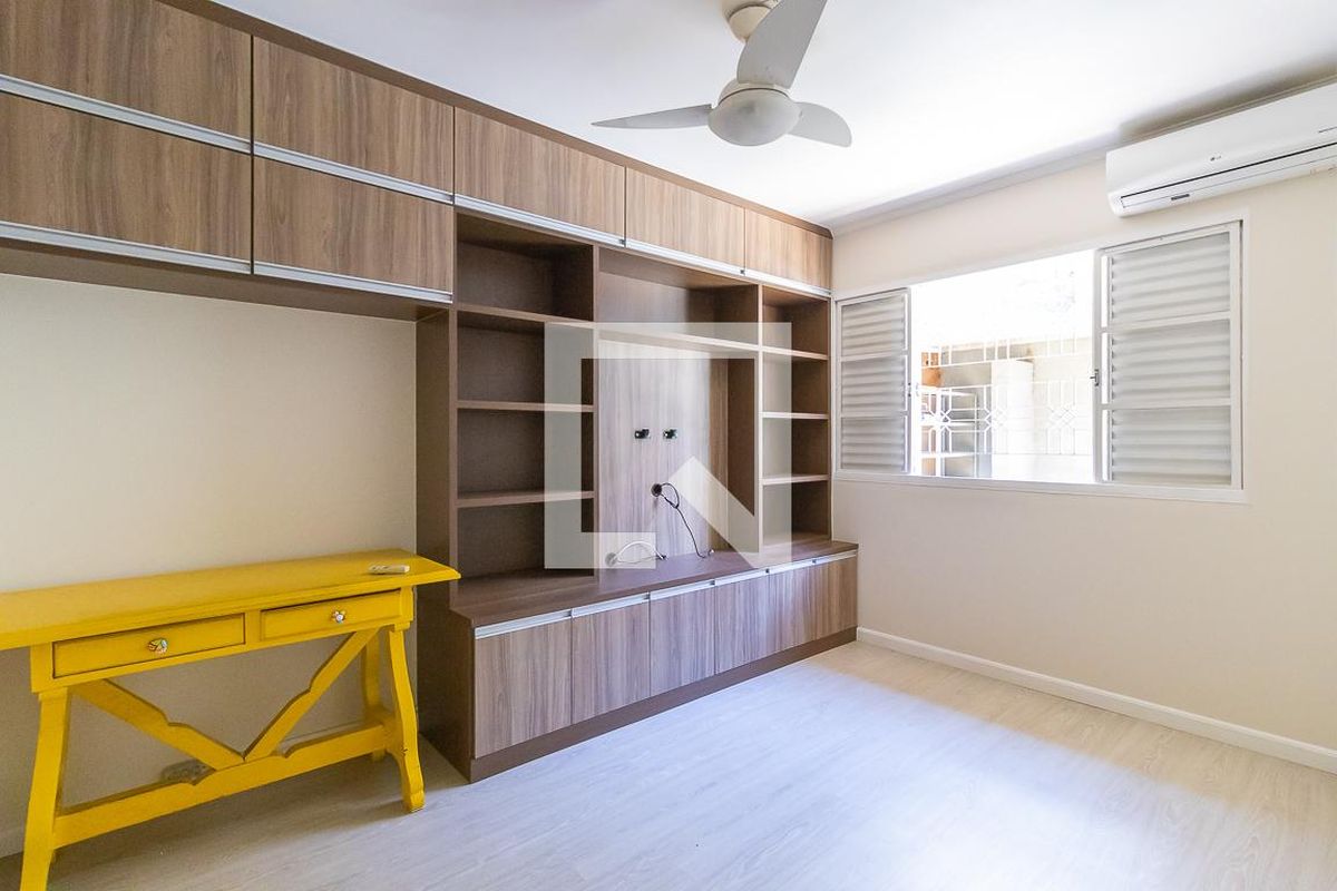 Casa à Venda - Jardim Flamboyant, 3 Quartos,  150 m2 em , Campinas - sp | SoloBR