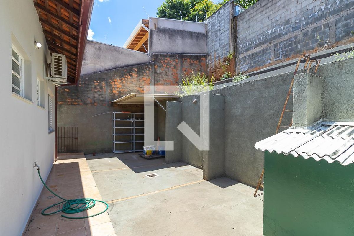 Casa à Venda - Jardim Flamboyant, 3 Quartos,  150 m2 em , Campinas - sp | SoloBR