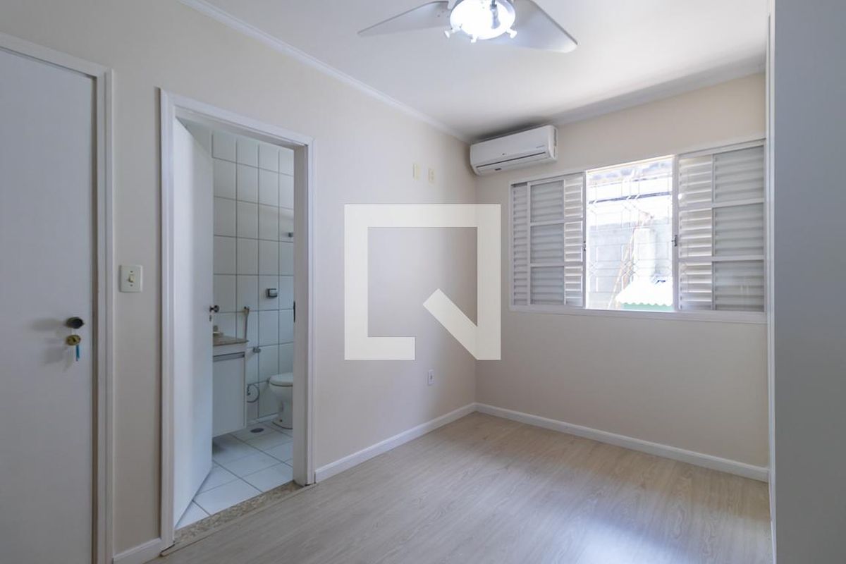 Casa à Venda - Jardim Flamboyant, 3 Quartos,  150 m2 em , Campinas - sp | SoloBR