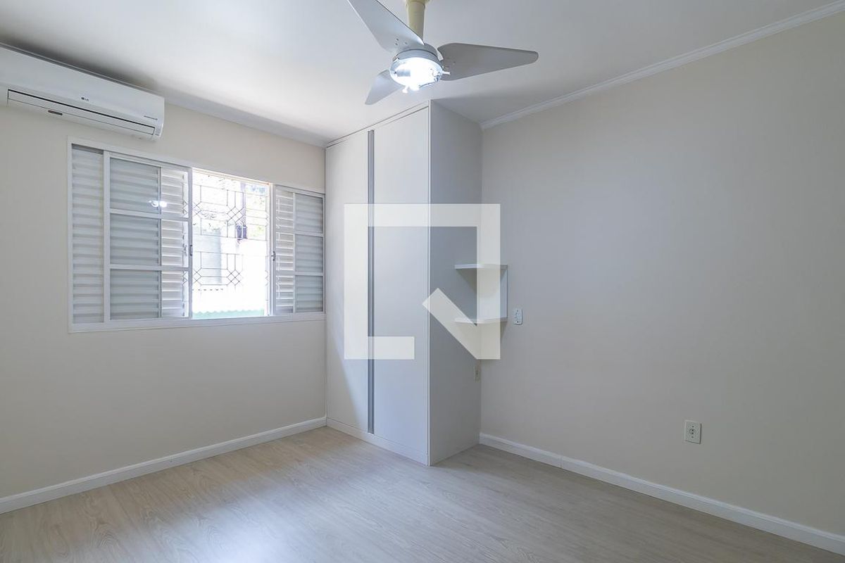 Casa à Venda - Jardim Flamboyant, 3 Quartos,  150 m2 em , Campinas - sp | SoloBR