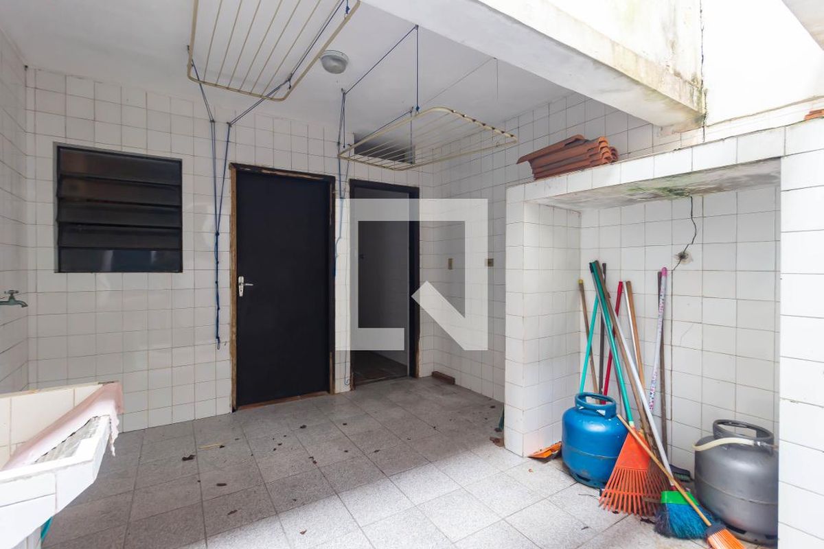 Casa, 3 quartos, 250 m² - Foto 49