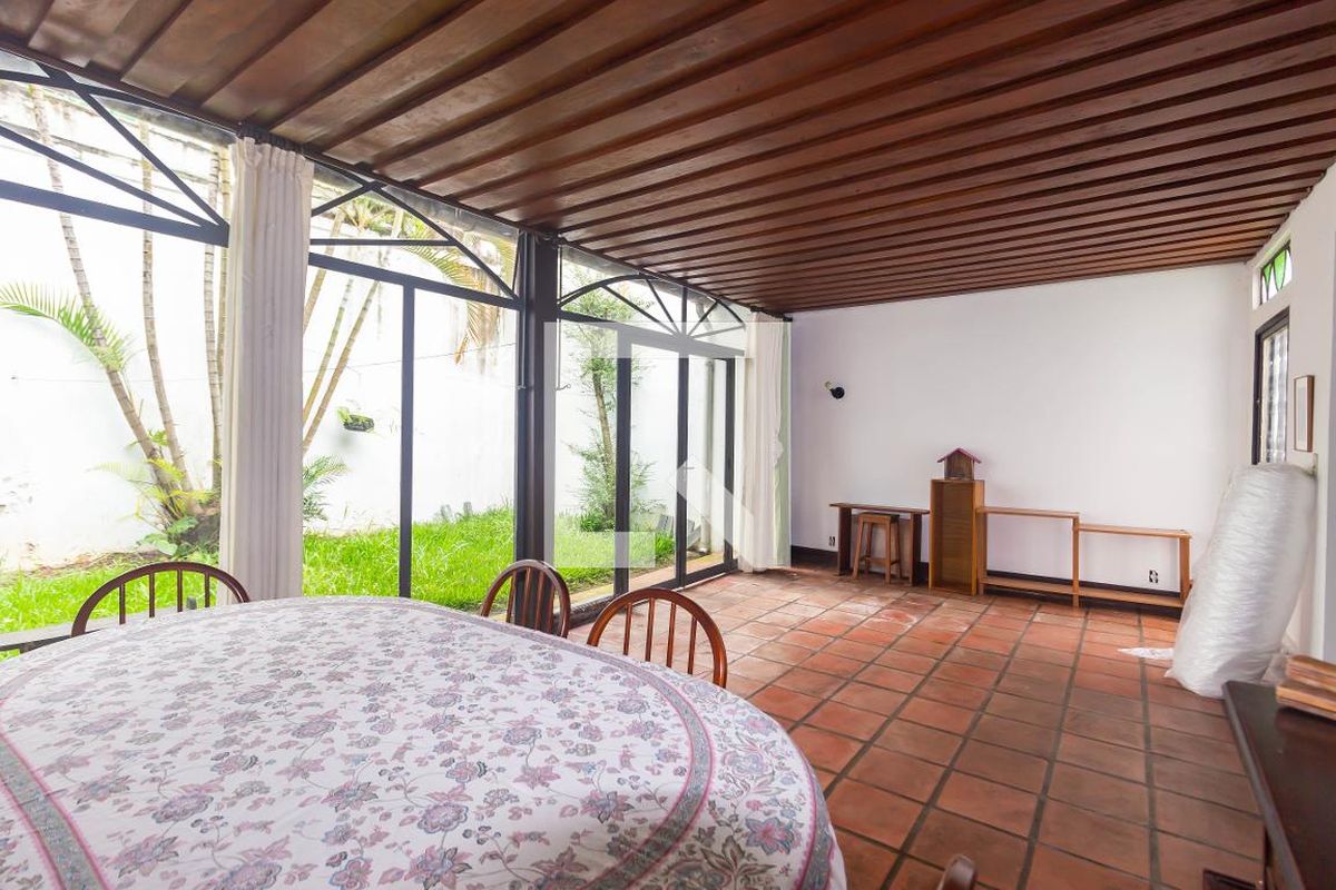 Casa, 3 quartos, 250 m² - Foto 6