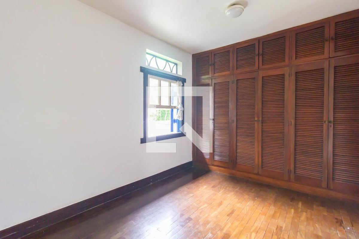 Casa, 3 quartos, 250 m² - Foto 28