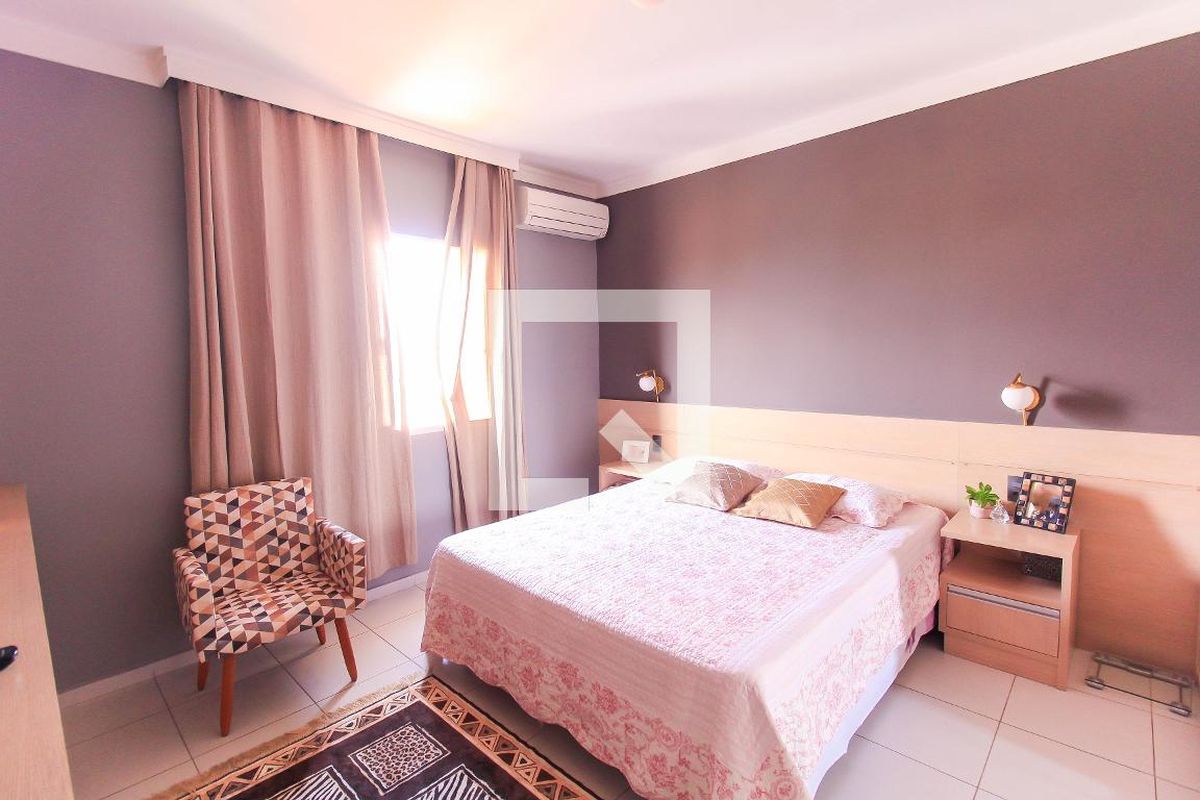 Casa, 3 quartos, 250 m² - Foto 34