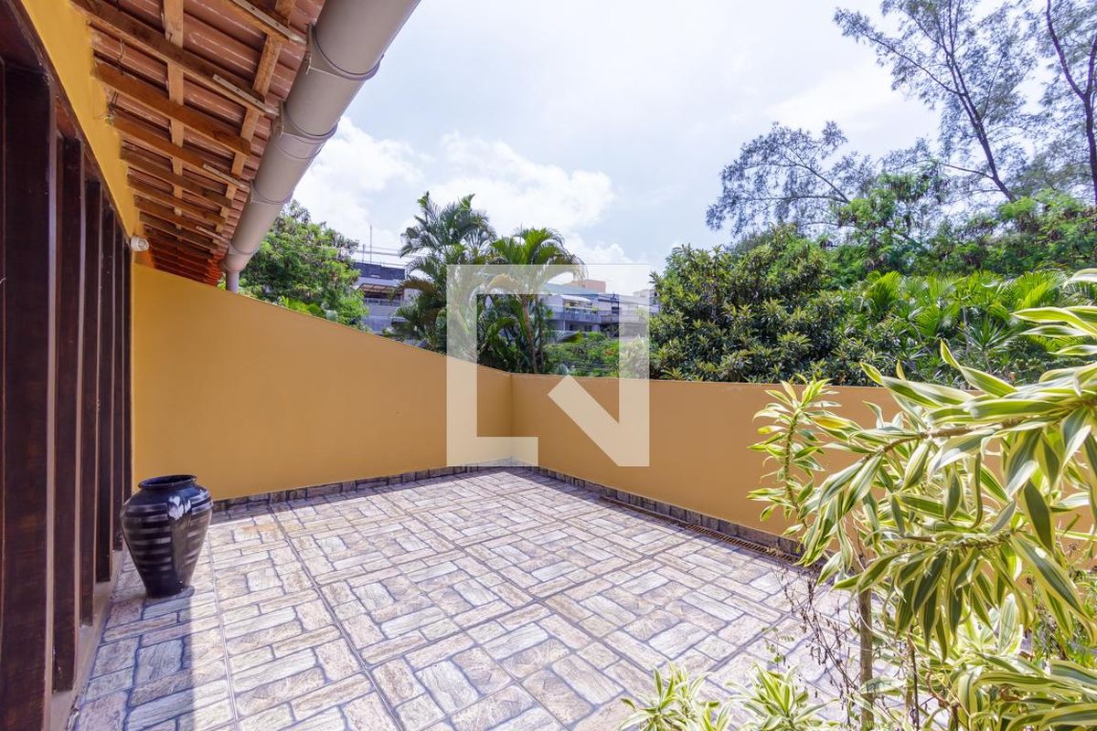 Casa, 4 quartos, 380 m² - Foto 28