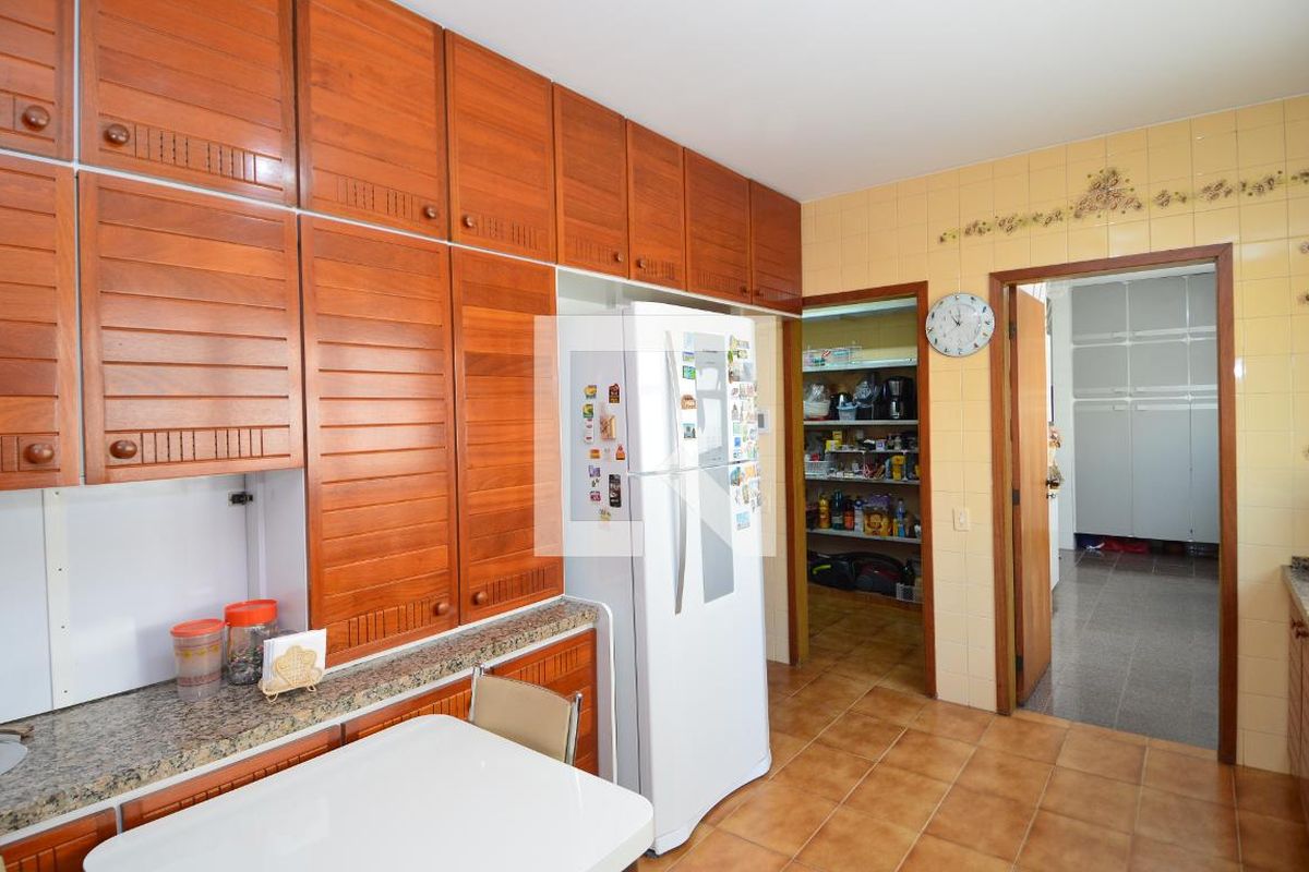 Apartamento à Venda - Cambuí, 5 Quartos,  450 m2 em , Campinas - sp | SoloBR