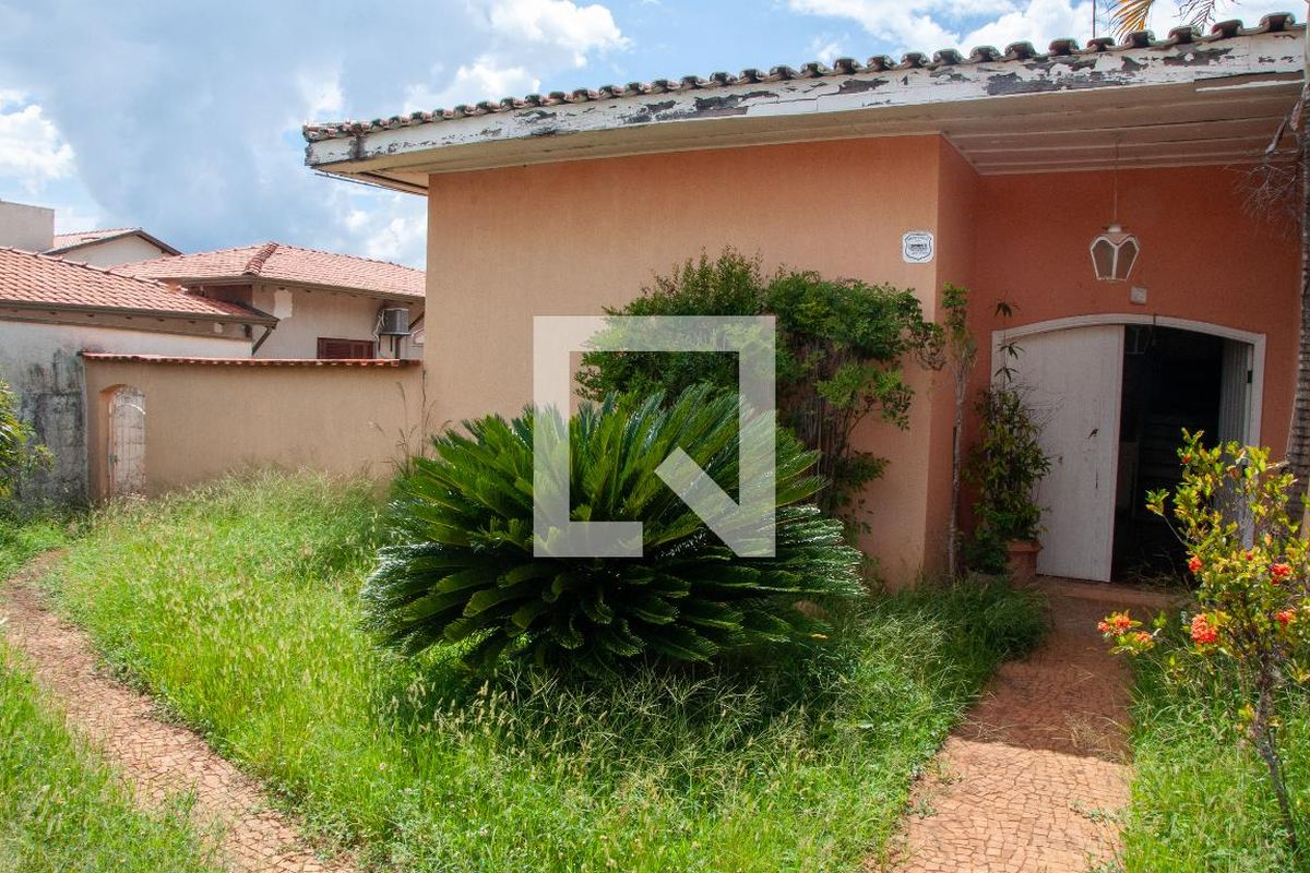 Casa à Venda - Mansões Santo Antônio, 4 Quartos,  464 m2 em , Campinas - sp | SoloBR