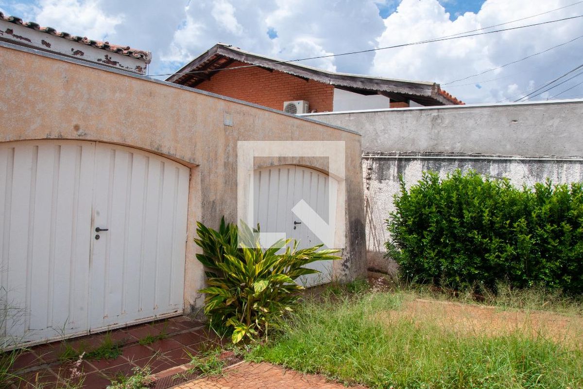 Casa à Venda - Mansões Santo Antônio, 4 Quartos,  464 m2 em , Campinas - sp | SoloBR
