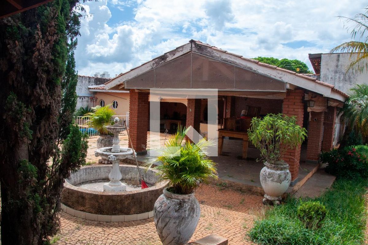 Casa à Venda - Mansões Santo Antônio, 4 Quartos,  464 m2 em , Campinas - sp | SoloBR