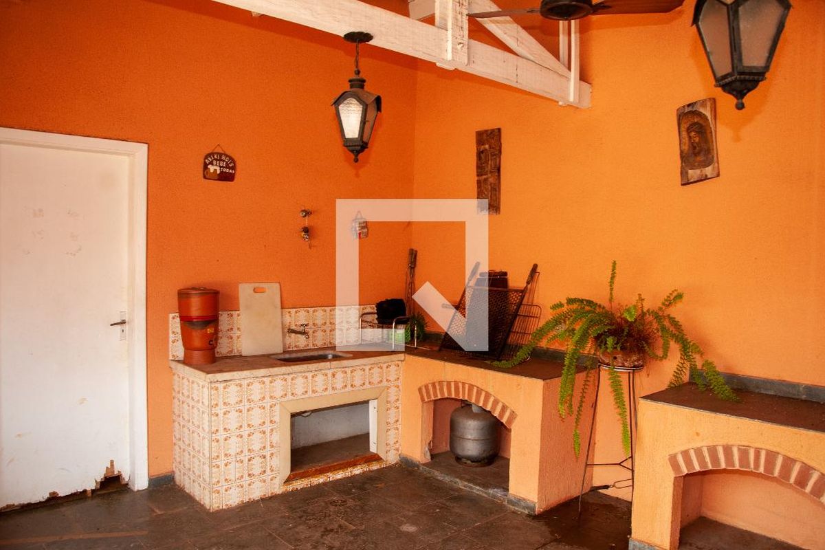 Casa à Venda - Mansões Santo Antônio, 4 Quartos,  464 m2 em , Campinas - sp | SoloBR