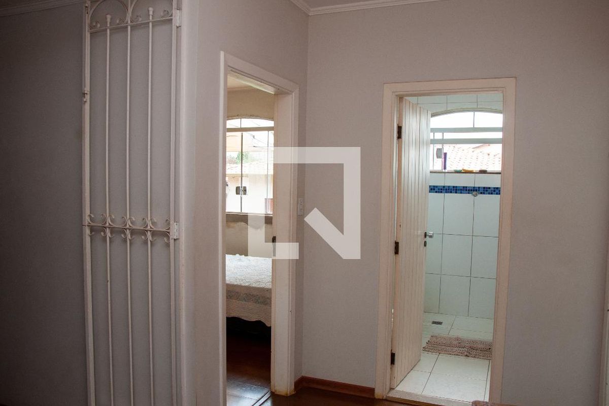 Casa à Venda - Mansões Santo Antônio, 4 Quartos,  464 m2 em , Campinas - sp | SoloBR