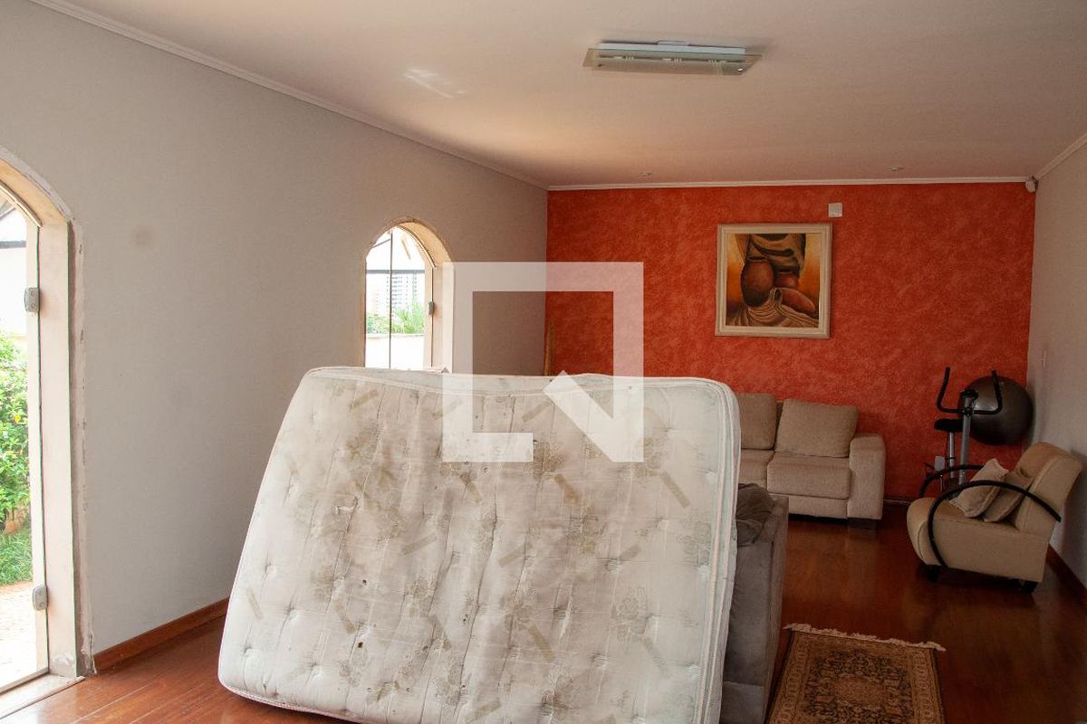 Casa à Venda - Mansões Santo Antônio, 4 Quartos,  464 m2 em , Campinas - sp | SoloBR