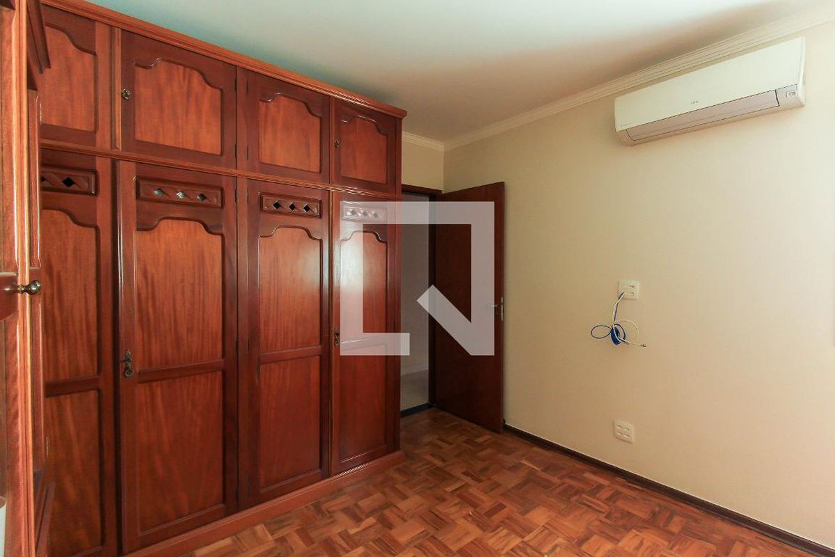 Casa, 3 quartos, 281 m² - Foto 38