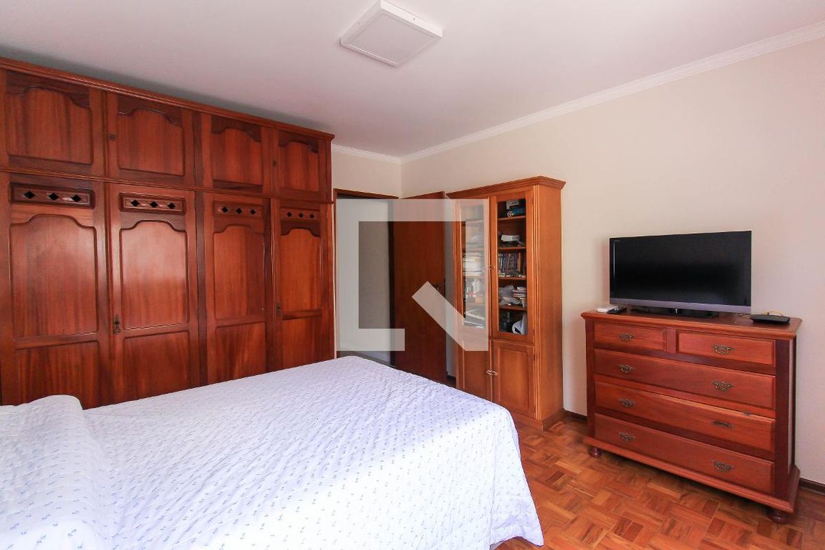 Casa, 3 quartos, 281 m² - Foto 42
