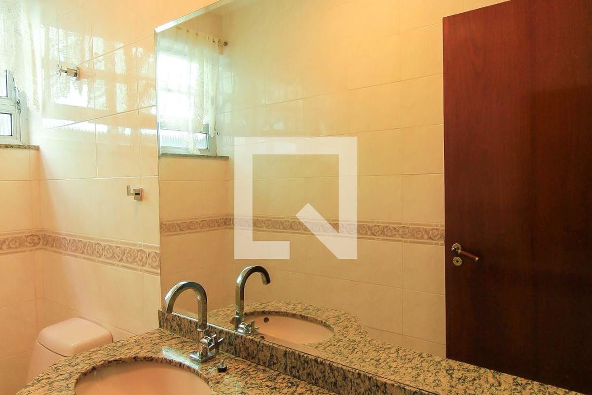 Casa, 3 quartos, 281 m² - Foto 58