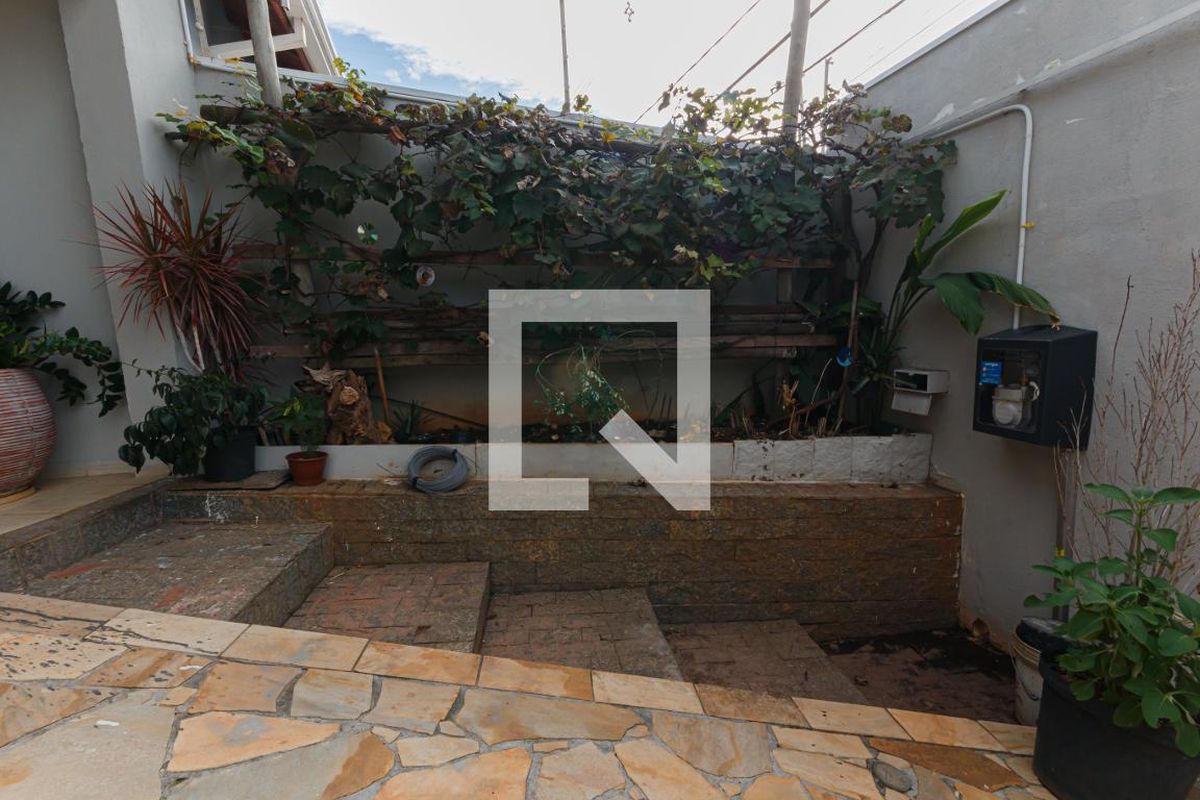 Casa à Venda - Vila Brandina, 3 Quartos,  220 m2 em , Campinas - sp | SoloBR