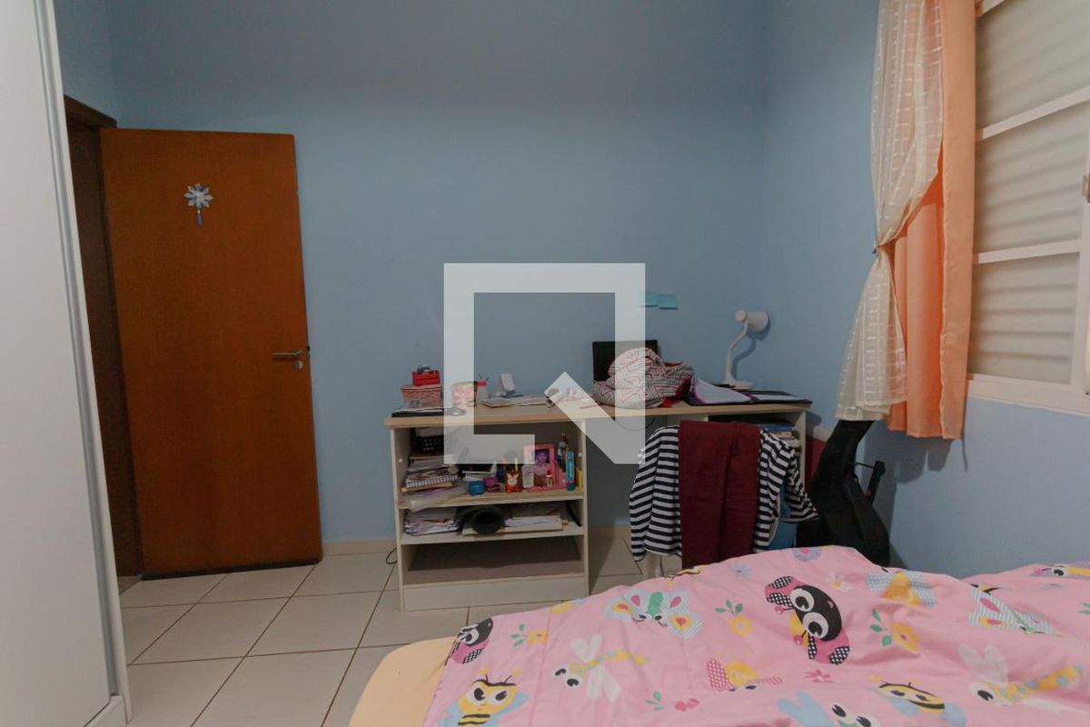 Casa à Venda - Vila Brandina, 3 Quartos,  220 m2 em , Campinas - sp | SoloBR