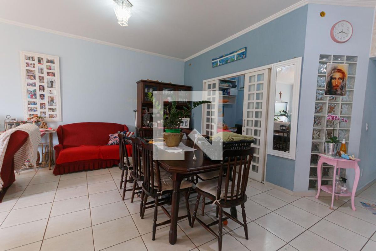 Casa à Venda - Vila Brandina, 3 Quartos,  220 m2 em , Campinas - sp | SoloBR