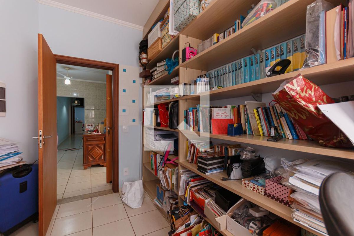 Casa à Venda - Vila Brandina, 3 Quartos,  220 m2 em , Campinas - sp | SoloBR