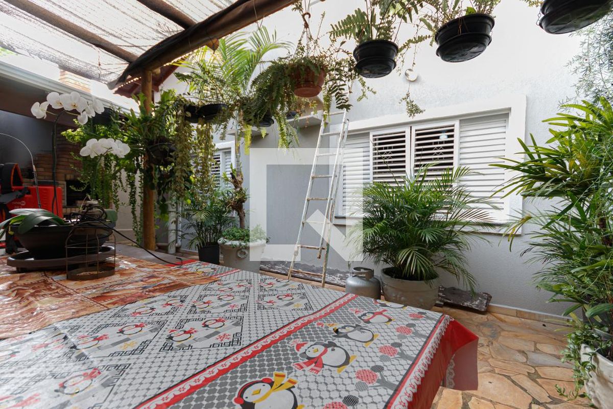 Casa à Venda - Vila Brandina, 3 Quartos,  220 m2 em , Campinas - sp | SoloBR